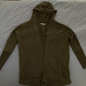 Beyond Yoga Split Back Black Wrap